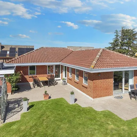Lxxii Holiday home