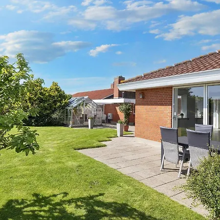 Feriehus 4 Star In Blokhus-by Traum *